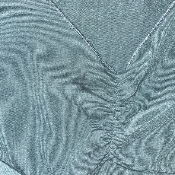 brandy melville long sleeve gina top dark green - Picture 3 of 3